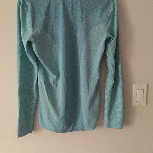 NIKE Sportswear light blue long sleeve - Picture 2 of 2